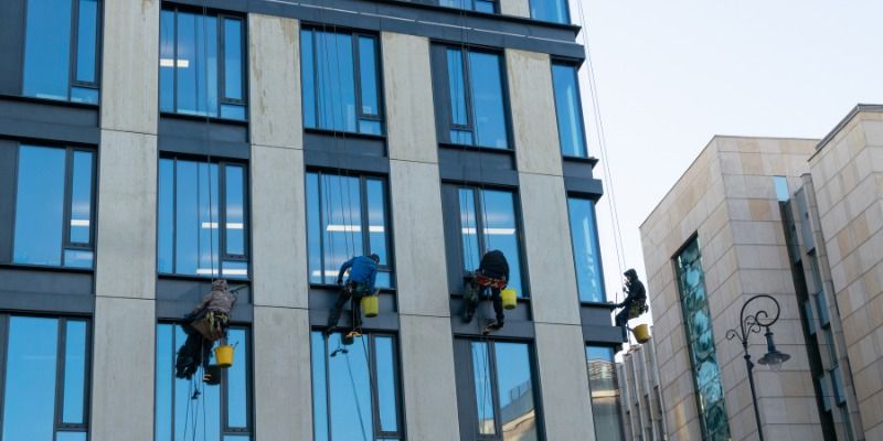 Glas- und Marmorfassadenreinigung in Deutschland