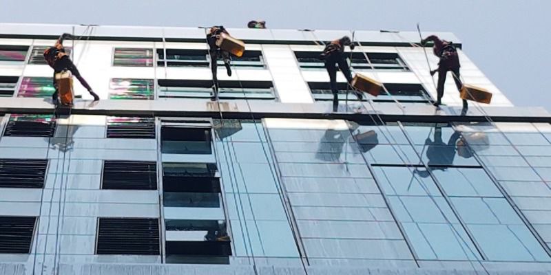 Professionelle Reinigungstechniken für Hochhäuser in Deutschland